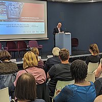 Christian von Dewitz auf der Bühne